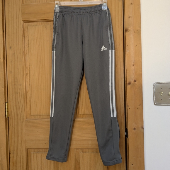 adidas Other - Adidas Track Pants Youth Medium Gray Athletic Zip Leg Primegreen Aeroready